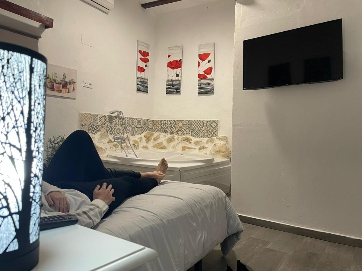 Fortress Jacuzzi Suites ชาทีวา ภายนอก รูปภาพ