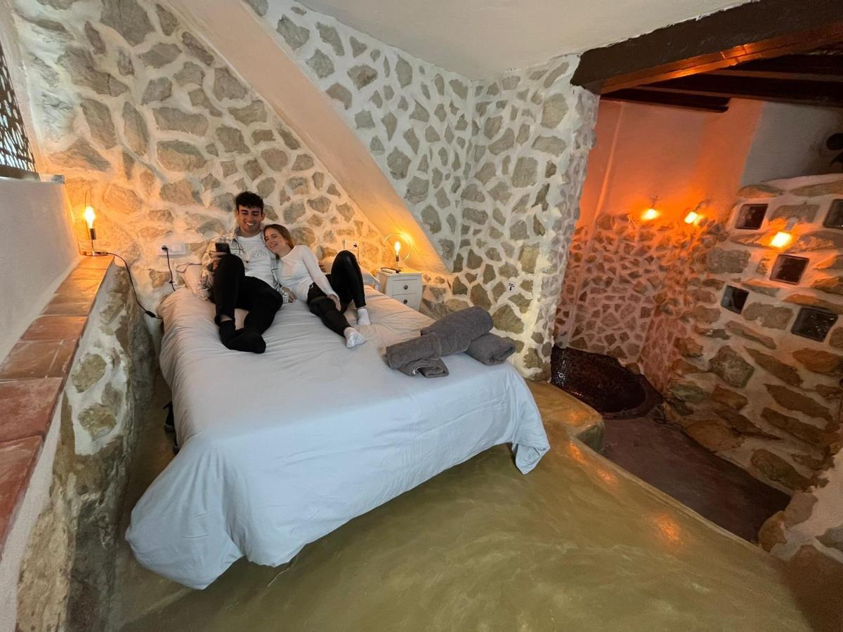 Fortress Jacuzzi Suites ชาทีวา ภายนอก รูปภาพ