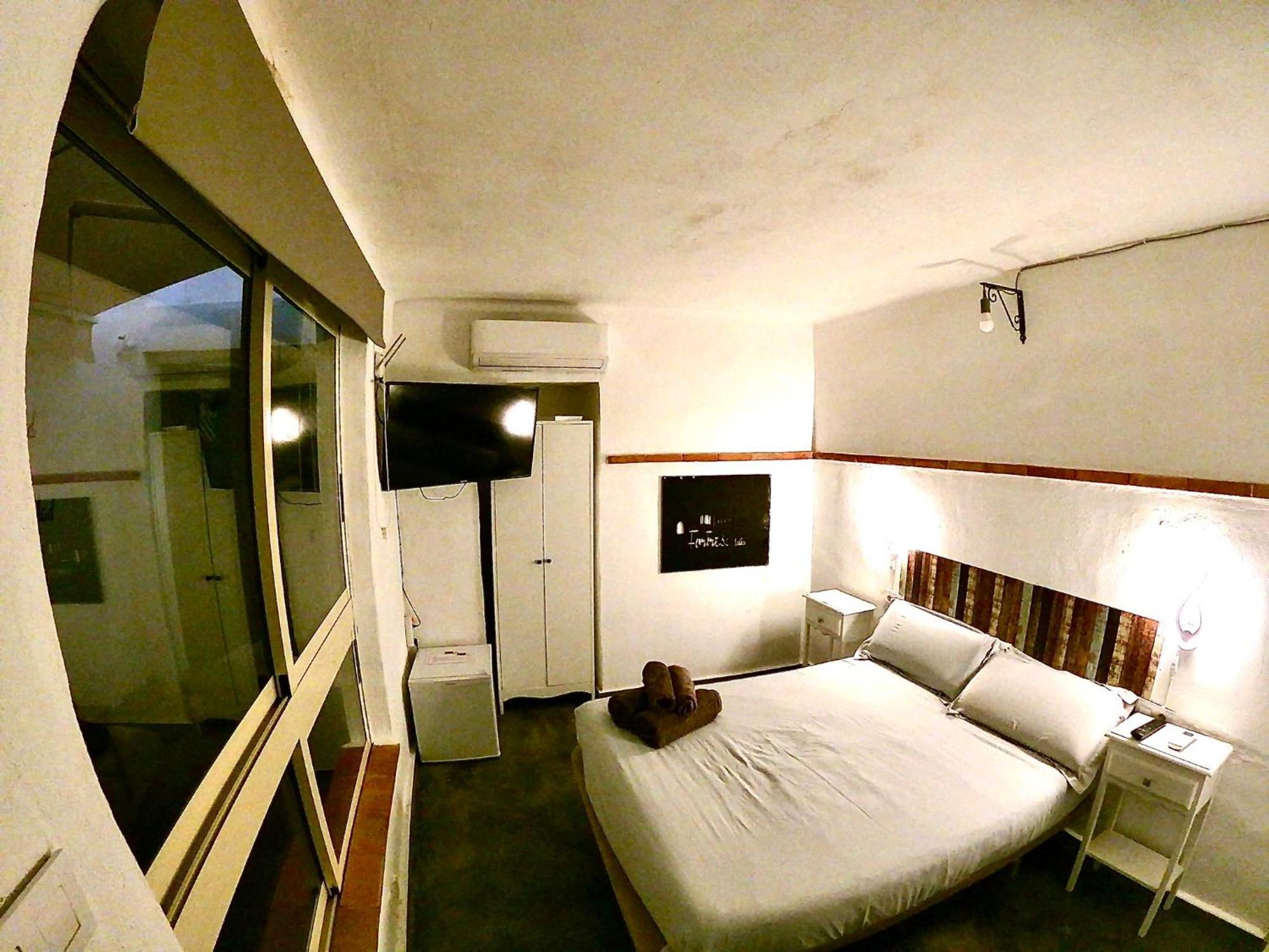 Fortress Jacuzzi Suites ชาทีวา ภายนอก รูปภาพ